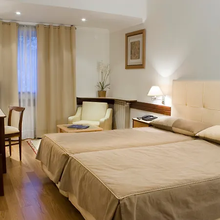Hotel Center 4*