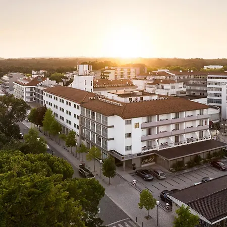 Center Ξενοδοχείο 4*