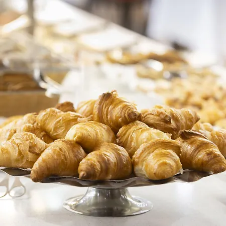 Center Ξενοδοχείο 4*