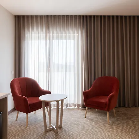 Center Hotel
