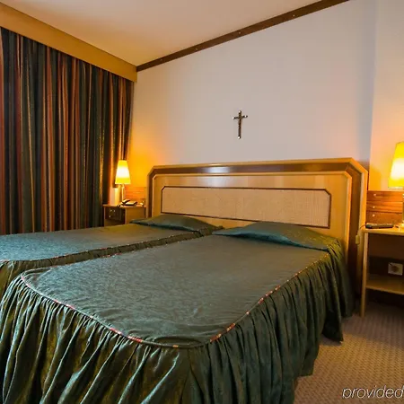 Hotel Center 4*